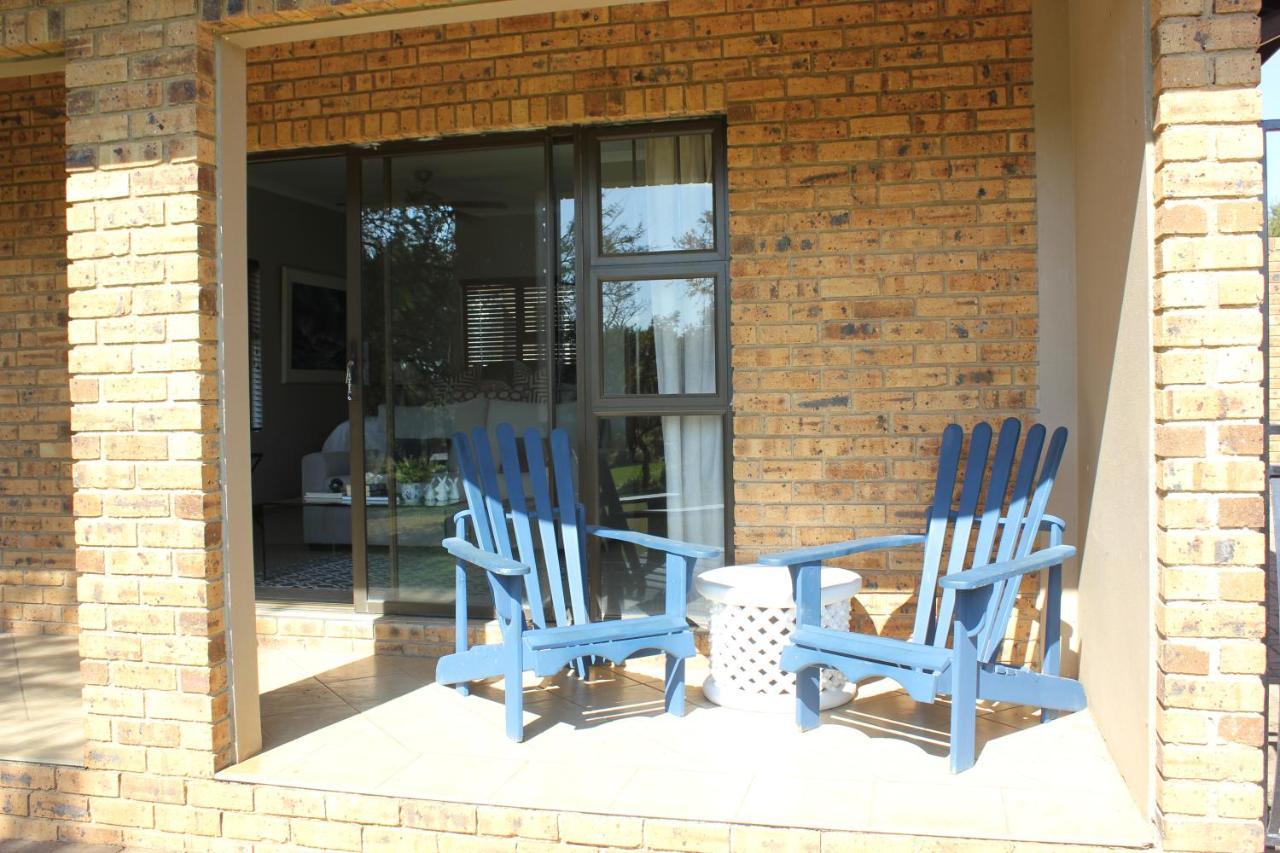 Karee & Wild Olive Guest Lodge Hekpoort Экстерьер фото